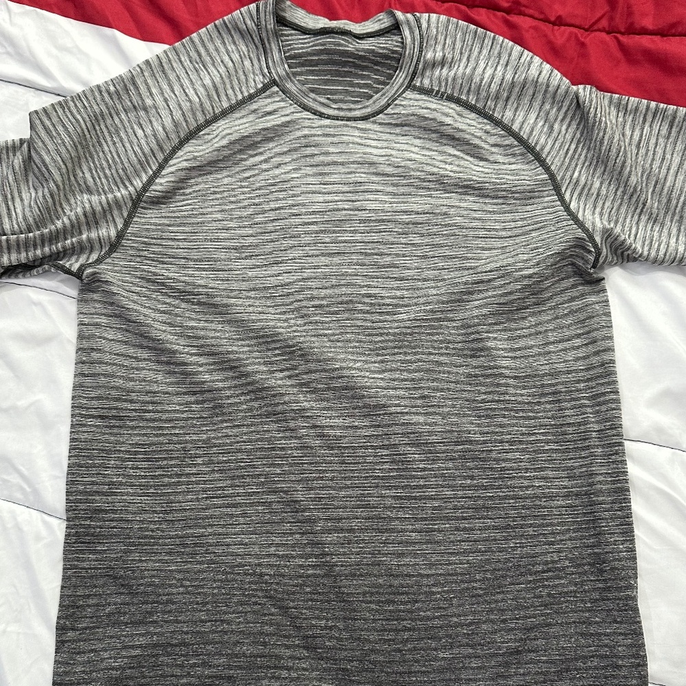 Lululemon Lululemon Metal Vent Tech Short Sleeve 2.0